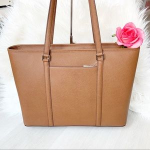 Michael Kors bag, brand new, never used.